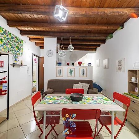 Castelli Apartments